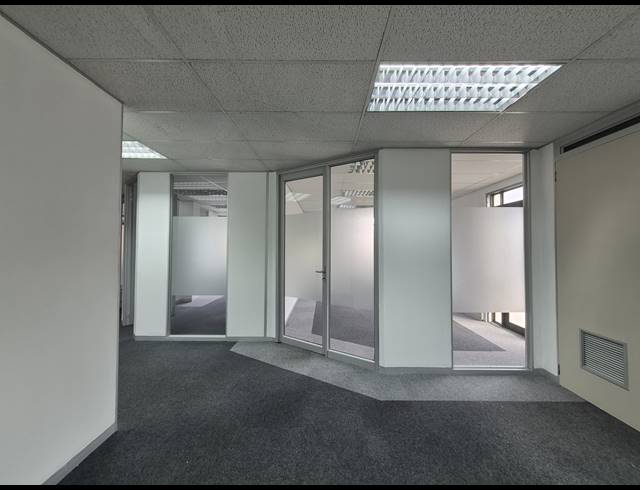260M² OFFICE TO LET IN HYDE PARK